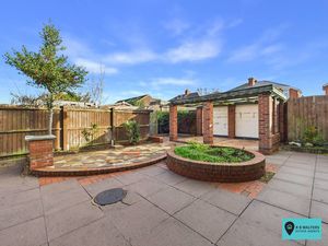 Garden - click for photo gallery